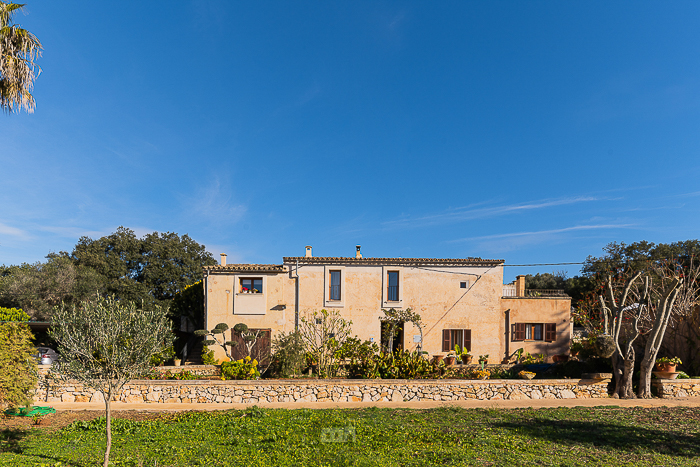 Cavea - Familien-Landhaus mit geschütztem Pool